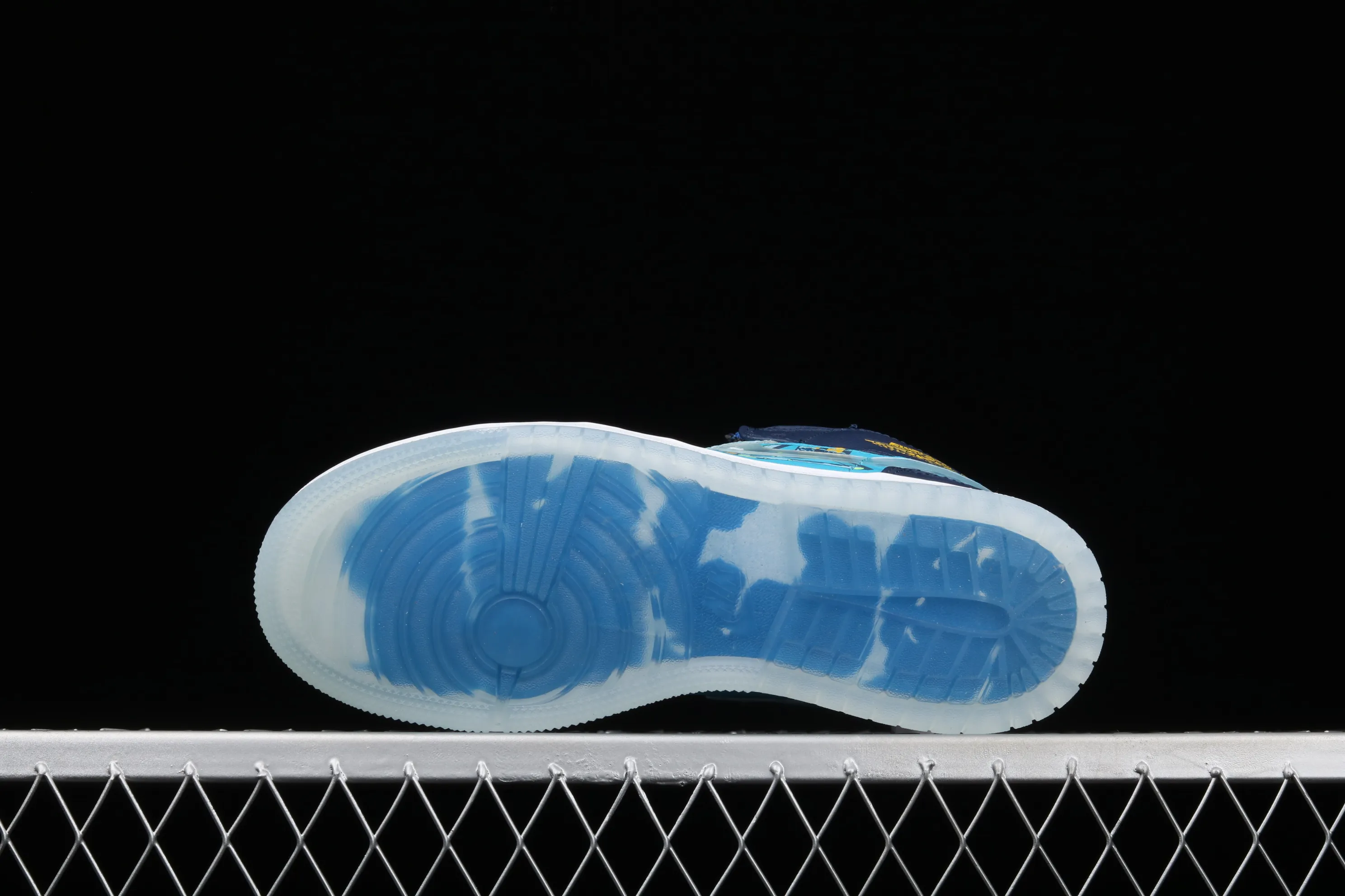 All categories Air Jordan Jordan series basketball shoes Air Jordan 1 Mid Air Jordan 1 Mid GS "FLY Blue" AJ1 Joe 1 Zhongbang "Ice Blue Mandarin Duck Oil Painting" BV7446-400